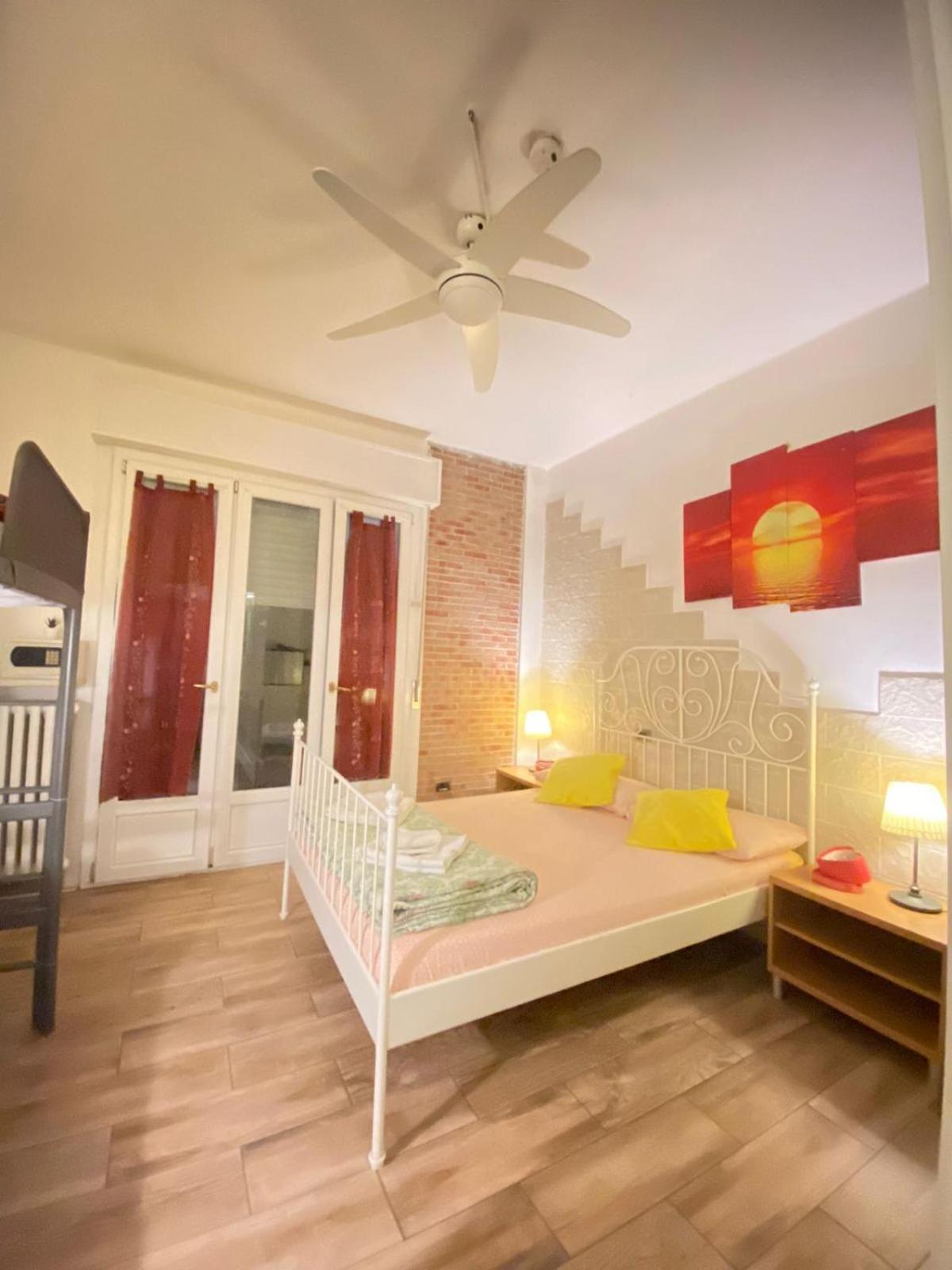 Europe Station Rooms ปาร์มา ภายนอก รูปภาพ