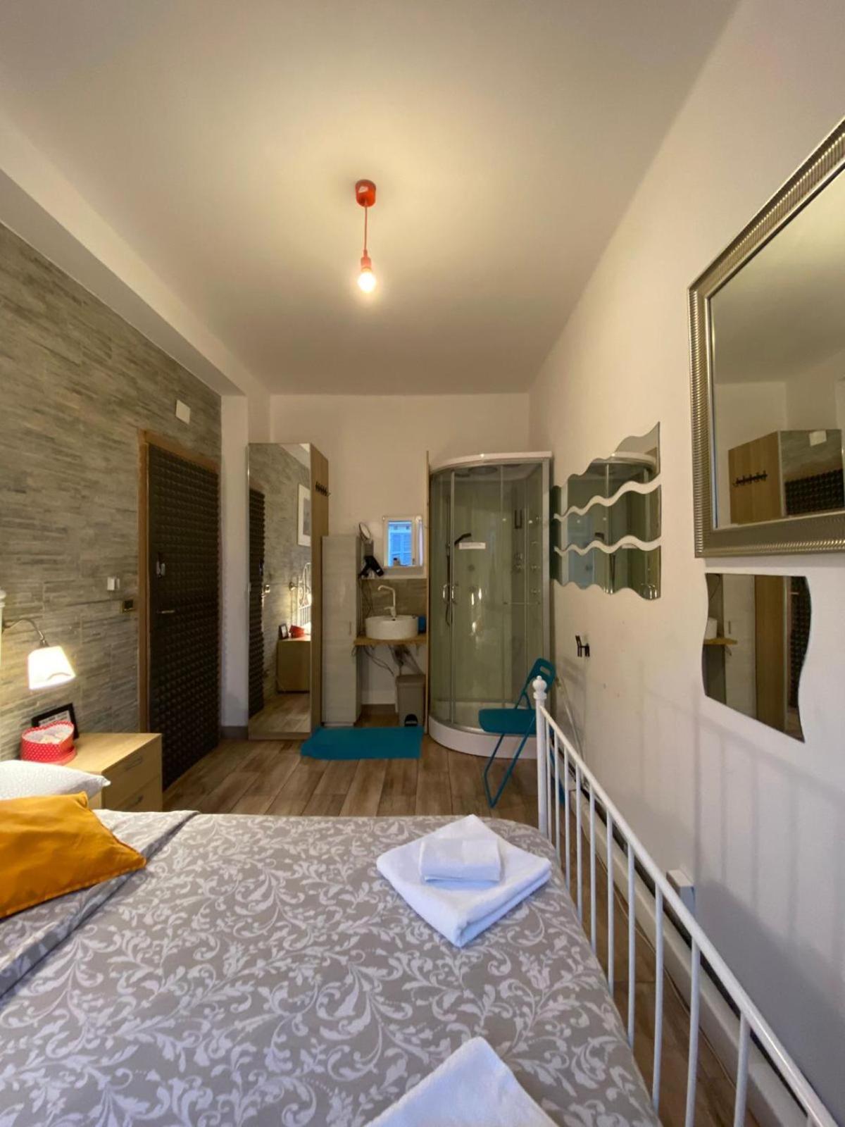 Europe Station Rooms ปาร์มา ภายนอก รูปภาพ
