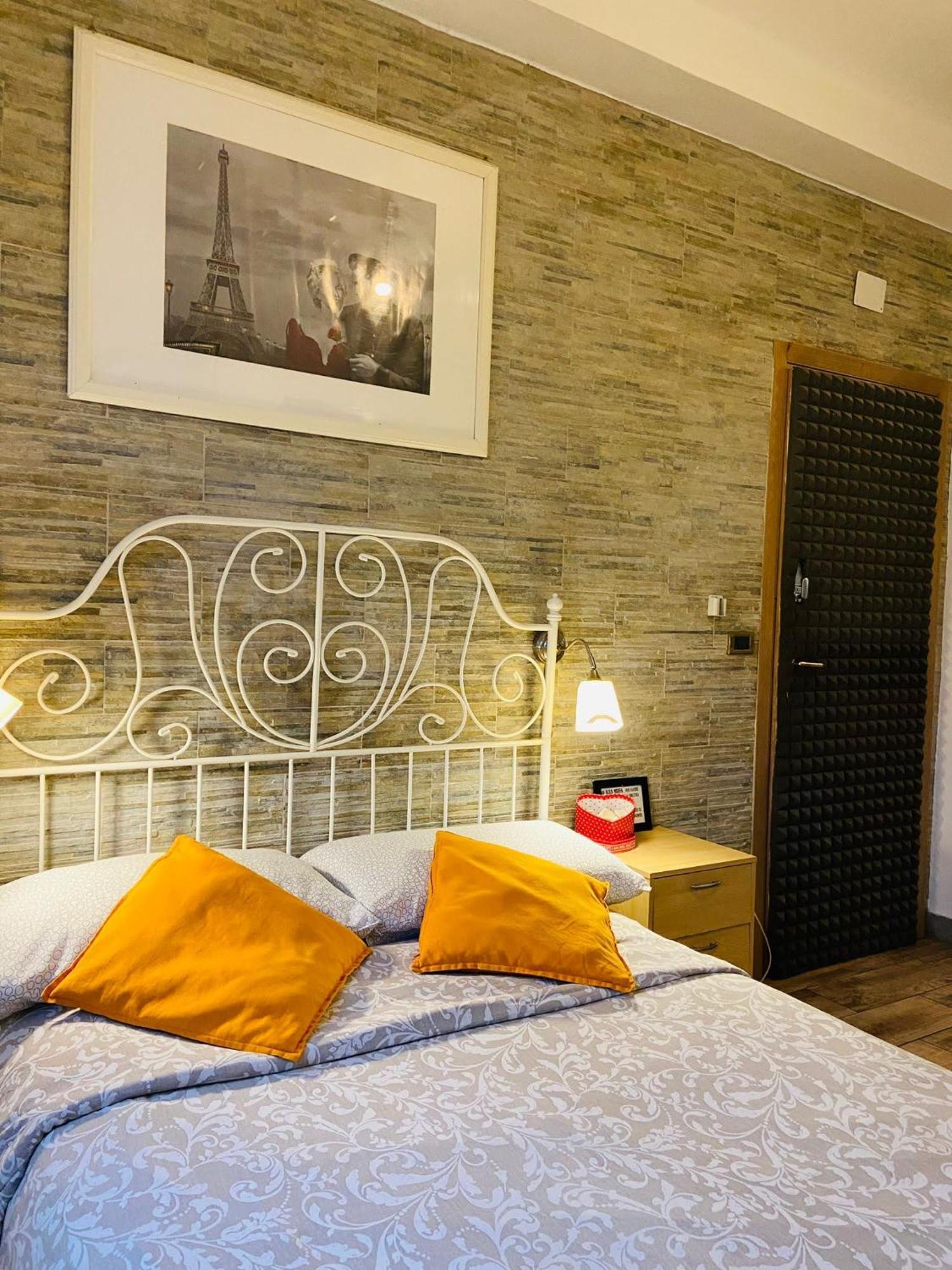 Europe Station Rooms ปาร์มา ภายนอก รูปภาพ